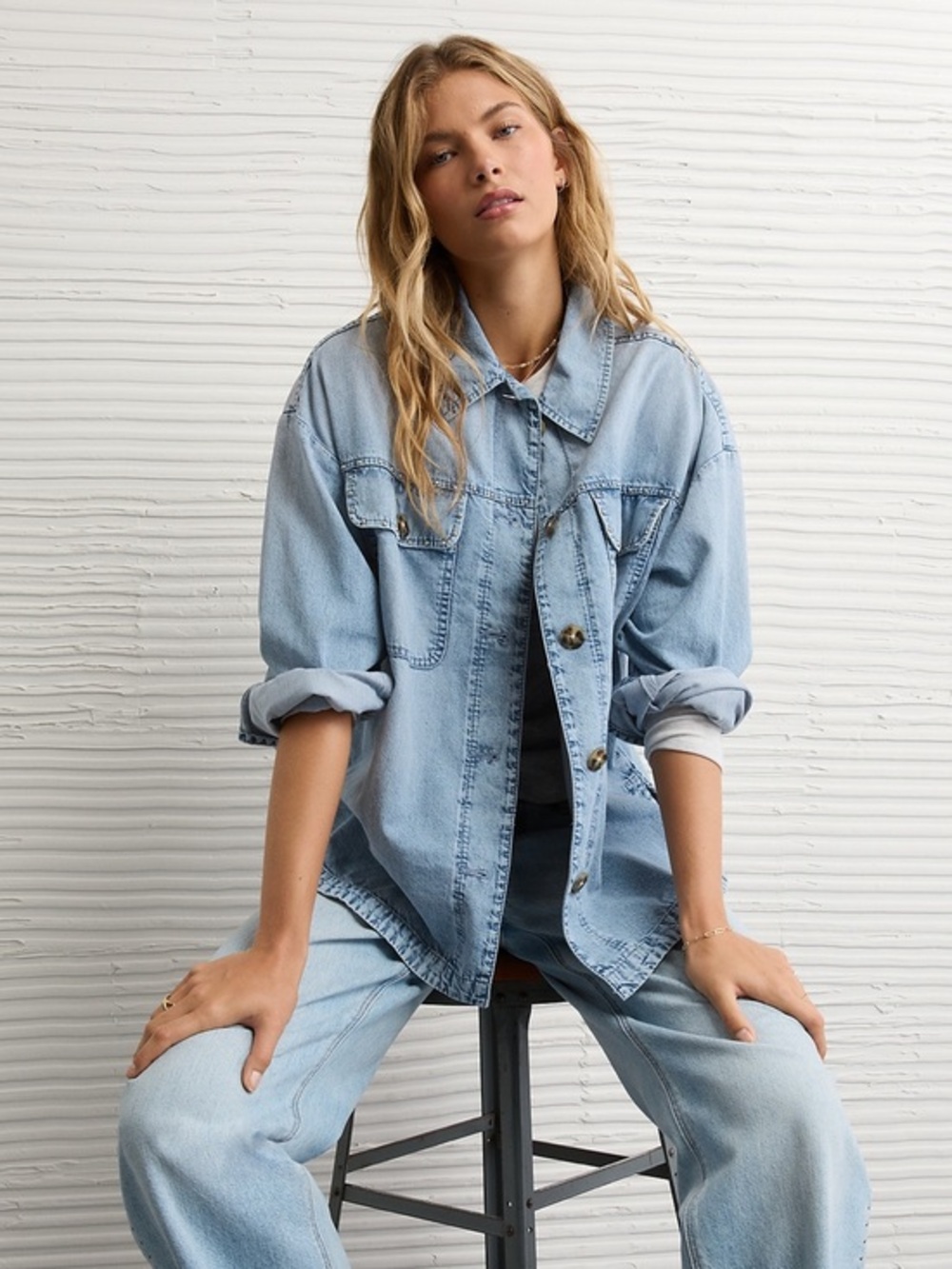 NWT AE Studded Light Wash Denim Button-Up Shirt Jacket